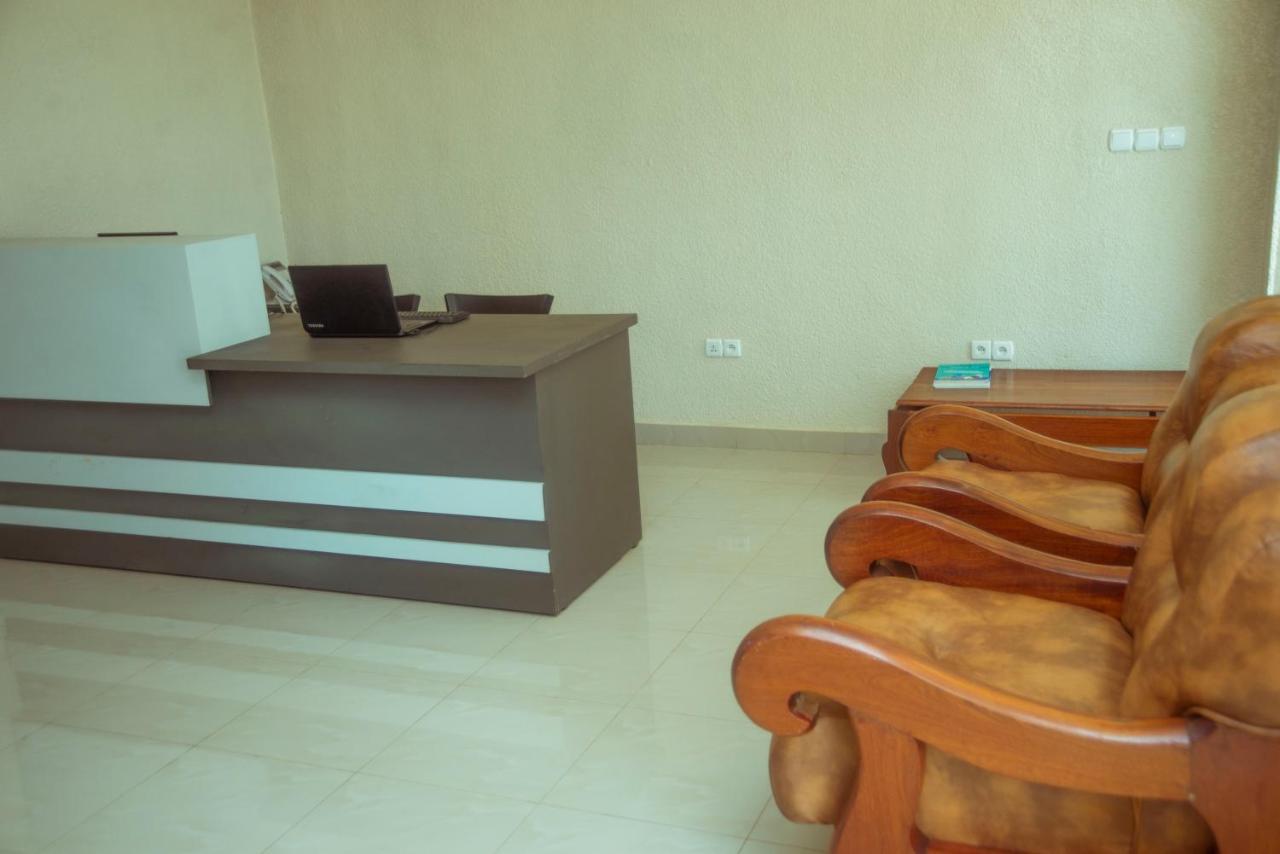 Quality Inn Hotel Кигали Экстерьер фото